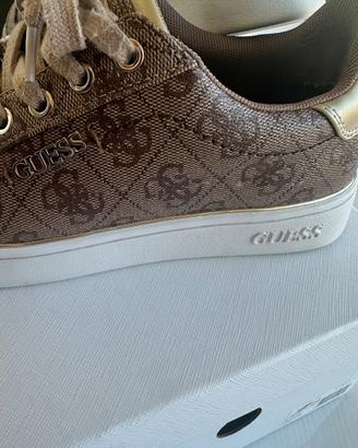 Scarpe Guess