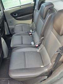 Sedile posteriore RENAULT SCENIC del 2010