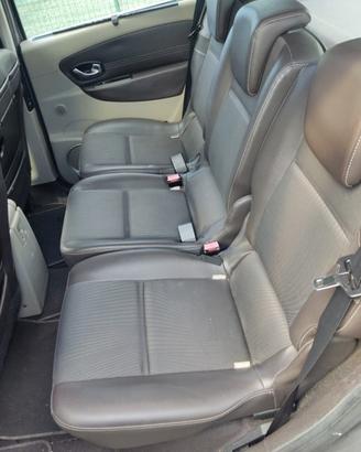 Sedile posteriore RENAULT SCENIC del 2010