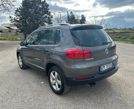 VOLKSWAGEN Tiguan 1ª serie - 2012