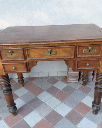Scrittoio in legno - 5 cassetti gambe tornite
