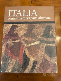 Italia Omnium Terrarum Alumna Libro