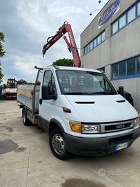Iveco Daily 35c13 con Gru cassone fisso