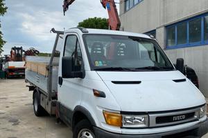 Iveco Daily 35c13 con Gru cassone fisso