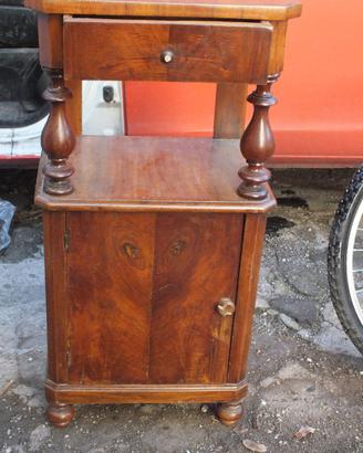 vari rustici  mobili fine '800 inizio '900