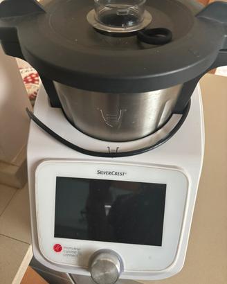 Monsieur Cuisine Connect SilverCrest con accessori