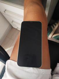 iPhone 12 65 gb con cover e caricatore