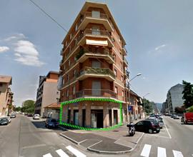 Negozio a Torino, via Monfalcone 118, 2 locali