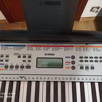TASTIERA YAMAHA + CAVALLETTO