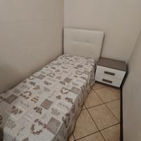 Letto contenitore singolo bianco + comodino 