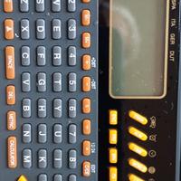 SuperCalcolatore elettronico vintage con traduttor