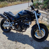 Ducati monster 900