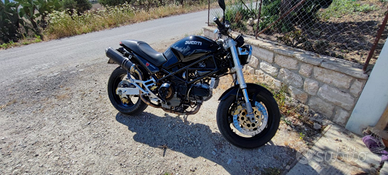 Ducati monster 900