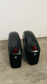 Bolsa laterale rigide per moto