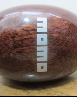Momo/Pomello F 16