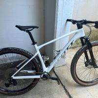 Scott Scale 930 2025 Carbonio come nuova