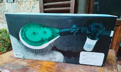 Spazzola per lavaggio auto con testa rotante