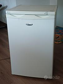 Congelatore verticale Whirlpool 4 cassetti