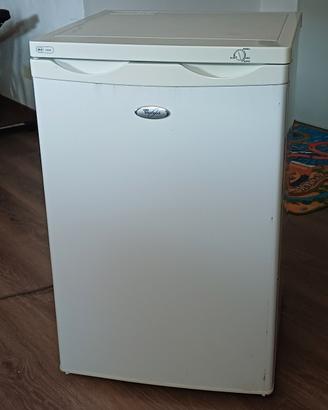 Congelatore verticale Whirlpool 4 cassetti