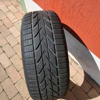 Pneumatici invernali 215 50 R18