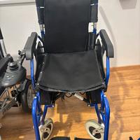Carrozzina elettronica pieghevole LEVEL usata