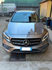 Mercedes GLA 200 D 4 matic