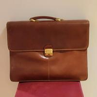 BORSA DA LAVORO IN PELLE MARRONE marca GV TEMPORA