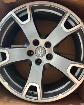 Cerchi in lega 20”