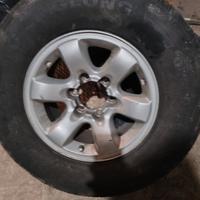 Cerchi in lega da 16 originali Nissan GR 6 fori