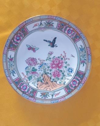 Piatto in porcellana cinese Famille Rose vintage