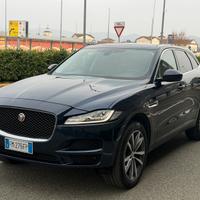 Jaguar F Pace