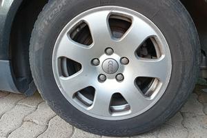 cerchi 15 per audi A4 con gomme invernali 195/65