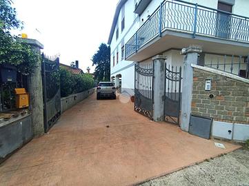 3 LOCALI A LARIANO