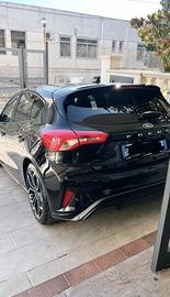 Ford focus st-line X co-pilot