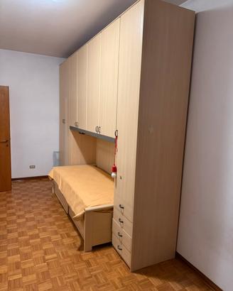 Armadio a ponte con letto