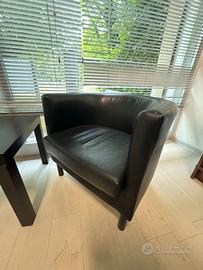 3 Poltroncine imbottite in similpelle nere