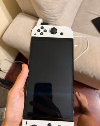 Nintendo switch Oled NUOVA