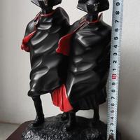 statua pattuglia carabinieri nella tormenta 