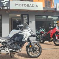 Benelli TRK 502 stradale accessoriata