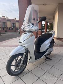 Honda SH 300