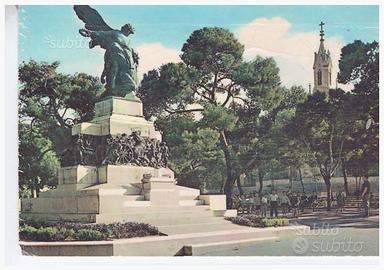 Cartolina di Molfetta - Villa Comunale e Monumento