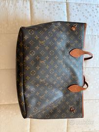 Louis Vuitton Monogram Neverfull