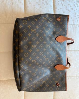 Louis Vuitton Monogram Neverfull