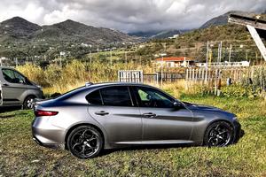IMPECCABILE ALFA ROMEO GIULIA VELOCE 