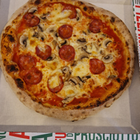 Pizzaiolo qualificato esperienza pluriennale