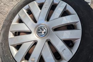 Cerchi in lega Volkswagen polo con gomme 
