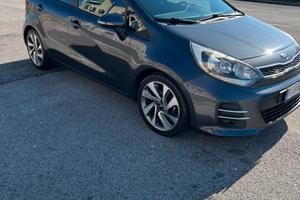 Kia rio 1.1
