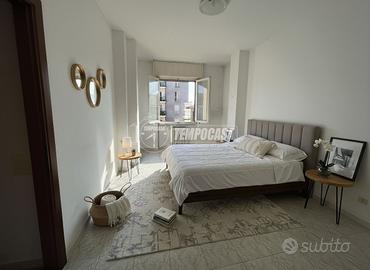 BILOCALE AMPIO CON BALCONE