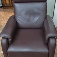 Poltrona pelle, meccanismo di elevazione “Lift”