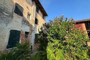 VILLA A SCHIERA A LOREGGIA